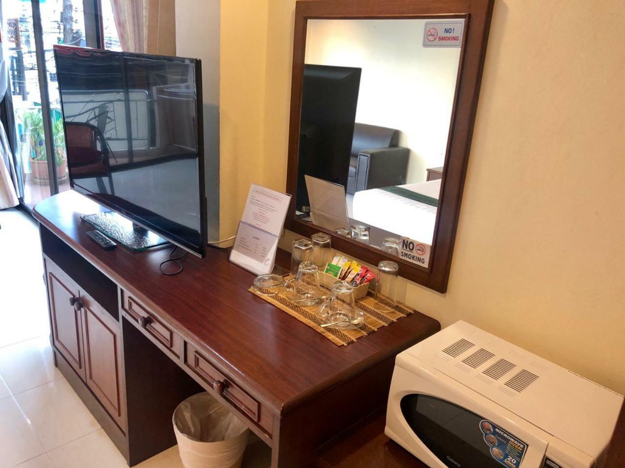 Patong Ban Tyrol酒店 外观 照片